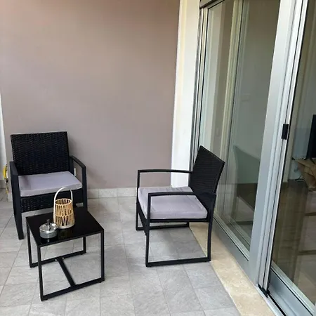 Apartment Host & C Avezzano