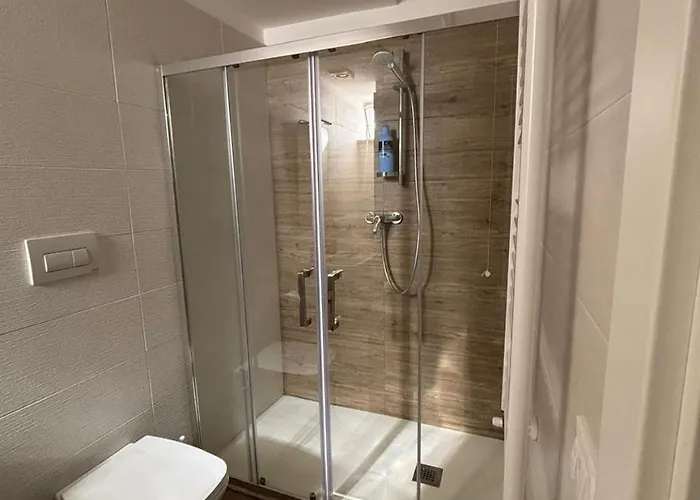 Host & C アパート